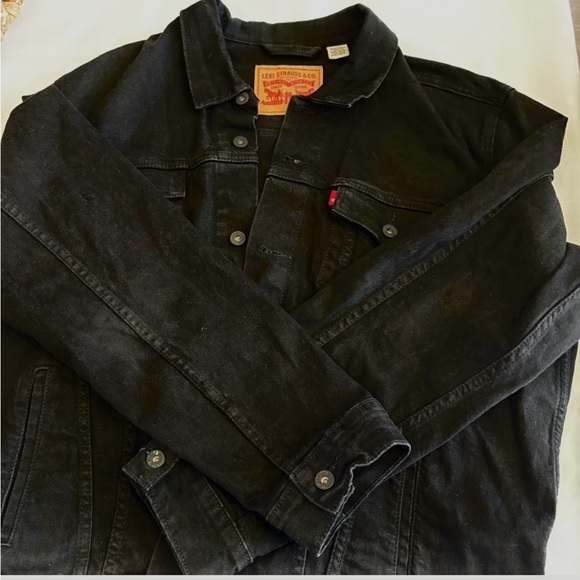Levi's Men's Dark Denim Jacket - Picture 1 of 4